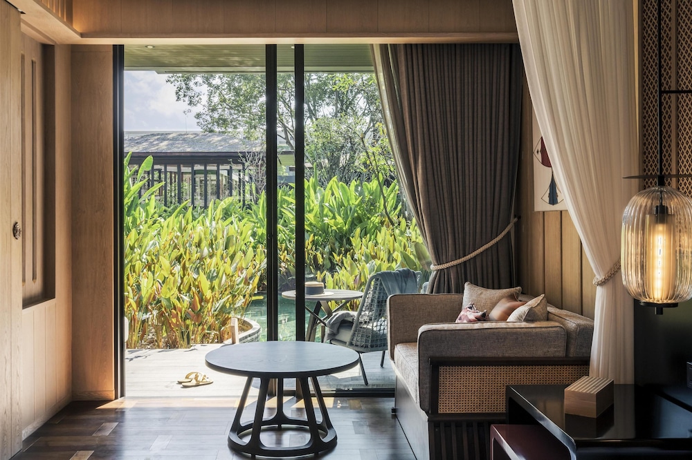 ANDAZ PATTAYA JOMTIEN BEACH, BY HYATT — Hotel rooms in Sattahip, Chonburi