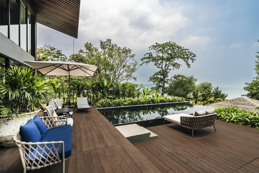 ANDAZ PATTAYA JOMTIEN BEACH, BY HYATT — Swimming pool in Sattahip, Chonburi