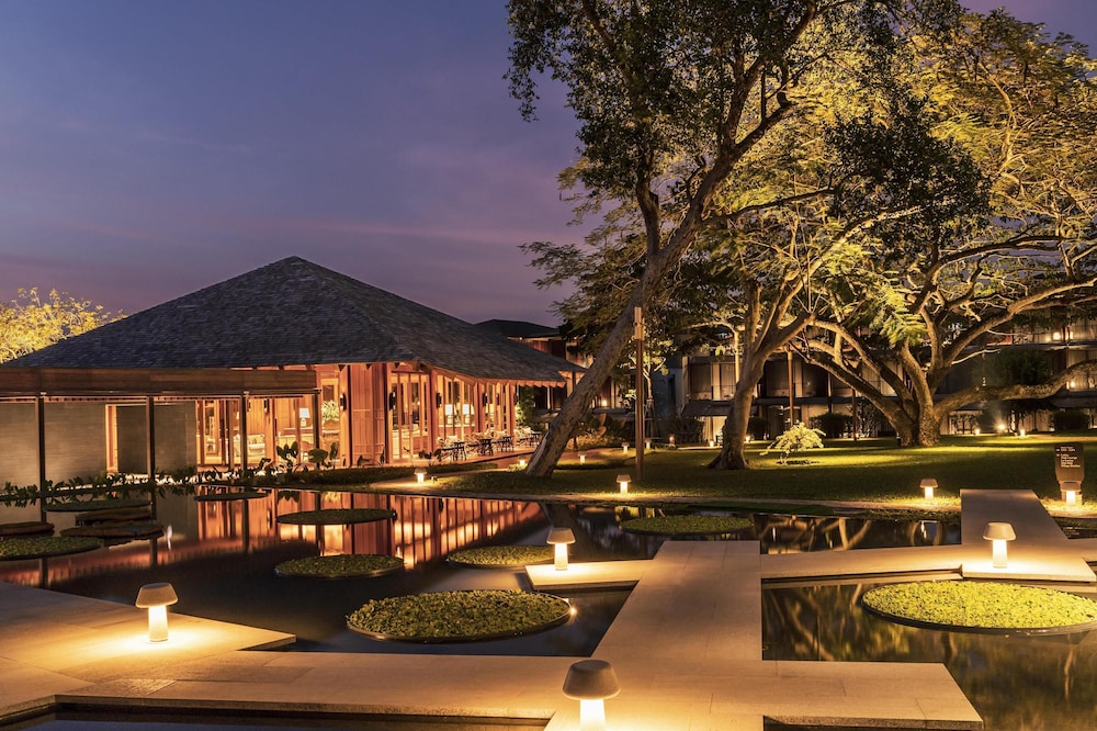 ANDAZ PATTAYA JOMTIEN BEACH, BY HYATT — Restaurant & bars in Sattahip, Chonburi