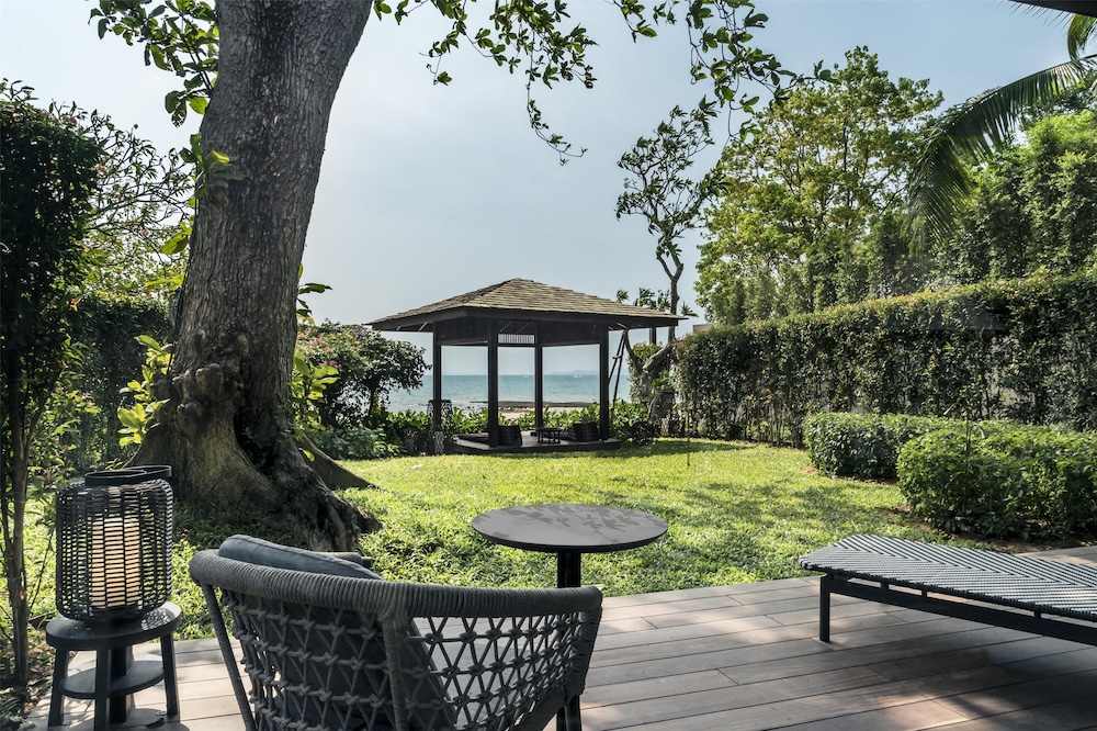ANDAZ PATTAYA JOMTIEN BEACH, BY HYATT — Beach in Sattahip, Chonburi