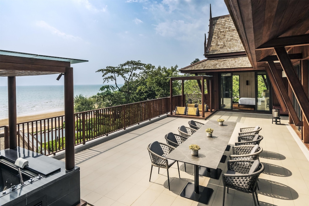 ANDAZ PATTAYA JOMTIEN BEACH, BY HYATT — Hotel building in Sattahip, Chonburi
