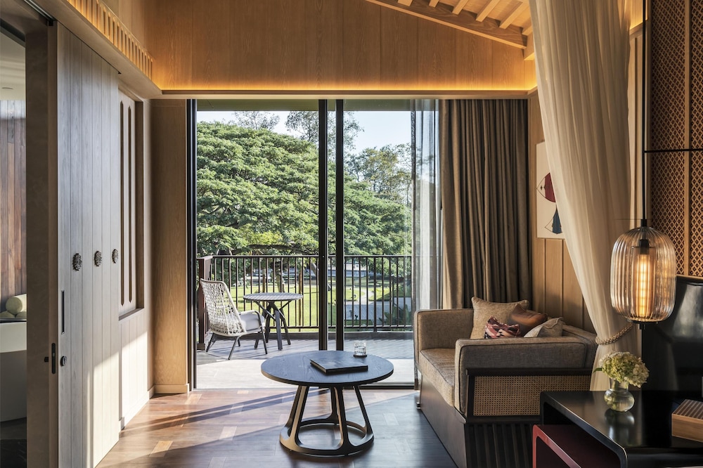 ANDAZ PATTAYA JOMTIEN BEACH, BY HYATT — Hotel rooms in Sattahip, Chonburi