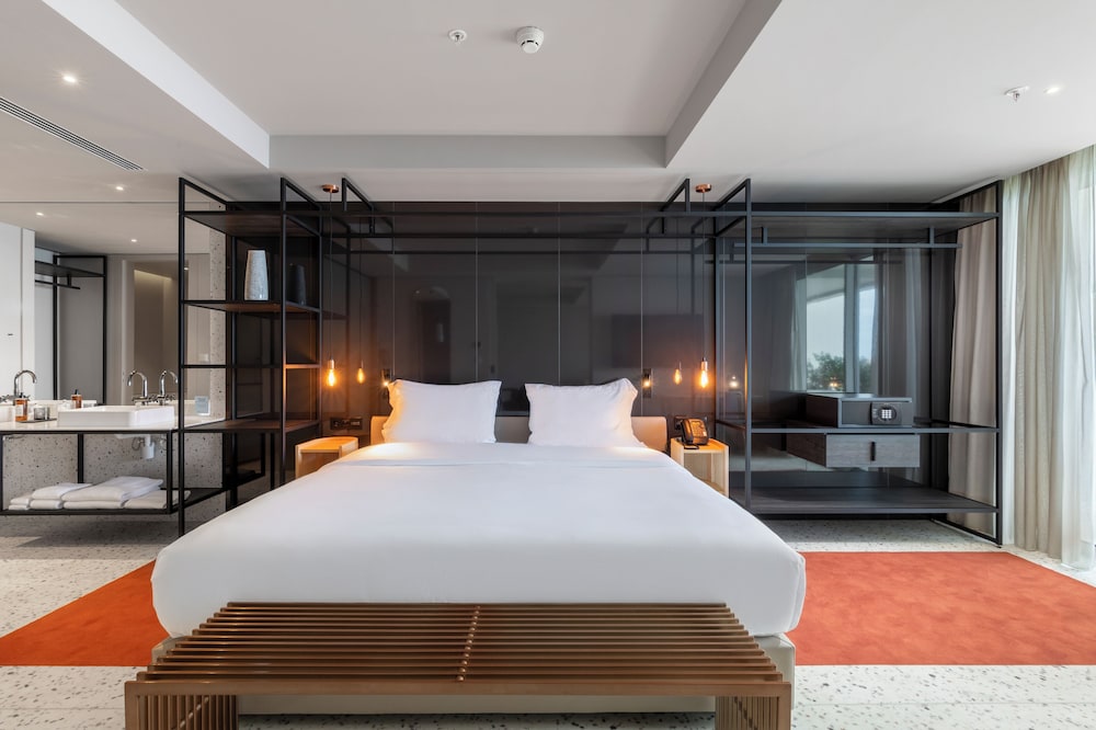 NEXT - Savoy Signature — Hotel rooms in Funchal, Madeira