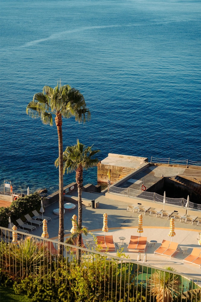 NEXT - Savoy Signature — Swimming pool in Funchal, Madeira