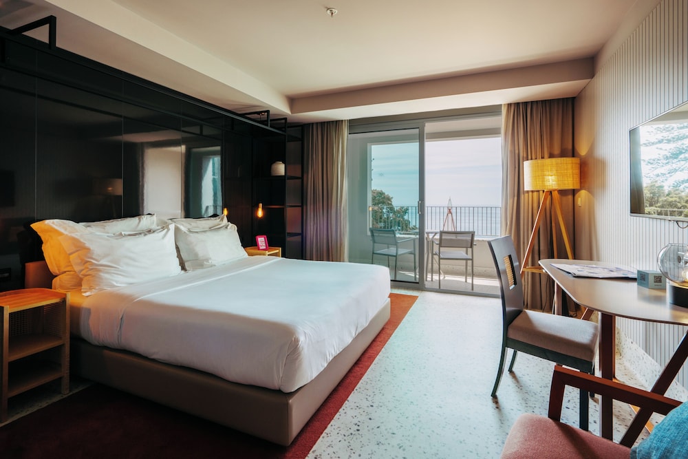 NEXT - Savoy Signature — Hotel rooms in Funchal, Madeira