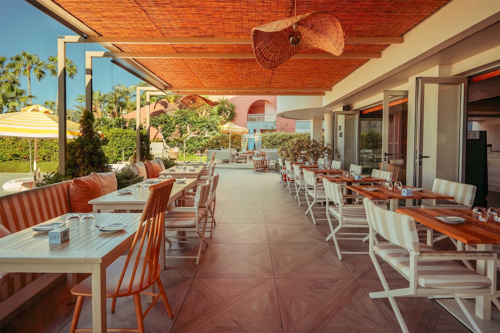 NEXT - Savoy Signature — Restaurant & bars in Funchal, Madeira