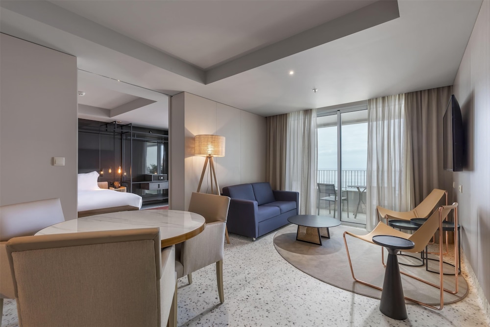 NEXT - Savoy Signature — Hotel rooms in Funchal, Madeira