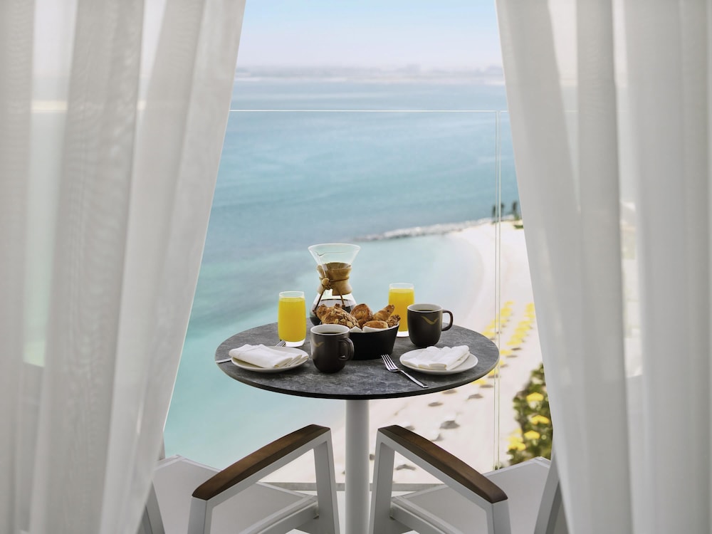 Mövenpick Resort Al Marjan Island — Hotel rooms in Ras al Khaimah