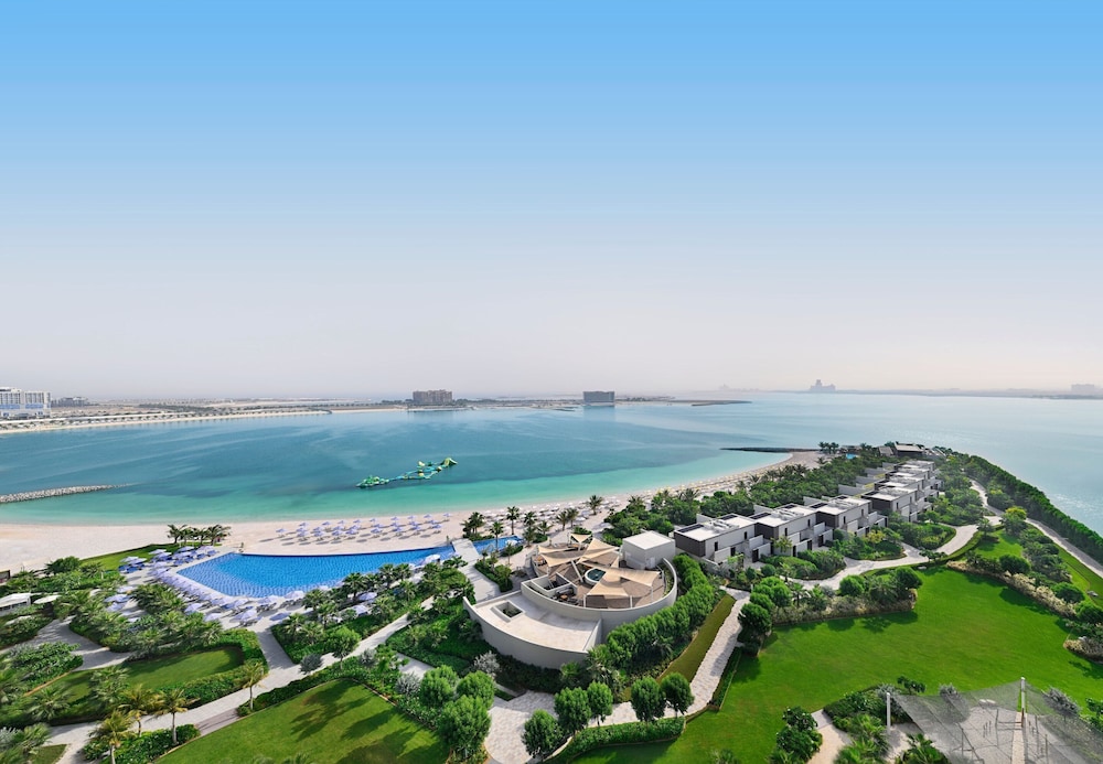 Mövenpick Resort Al Marjan Island — Beach in Ras al Khaimah