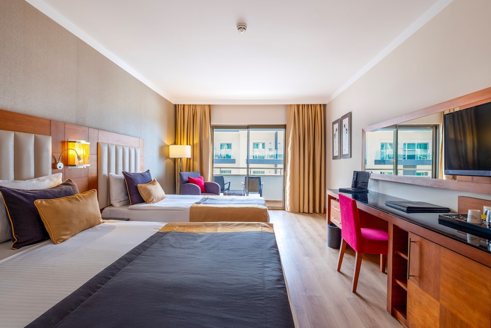 Sunland Resort Beldibi - All inclusive — Hotel rooms in Kemer