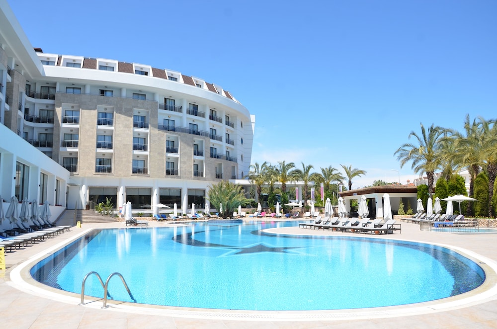 Sunland Resort Beldibi - All inclusive — Swimming pool in Kemer
