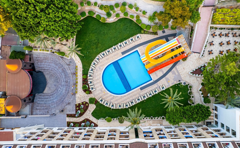 Sunland Resort Beldibi - All inclusive — Swimming pool in Kemer