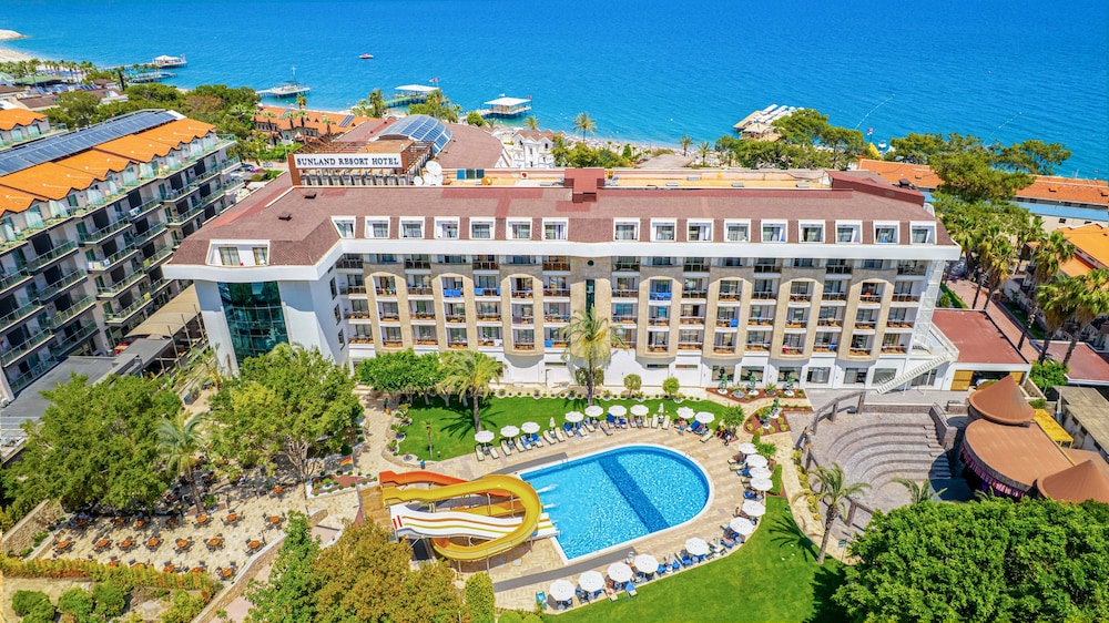 Sunland Resort Beldibi - All inclusive — Swimming pool in Kemer
