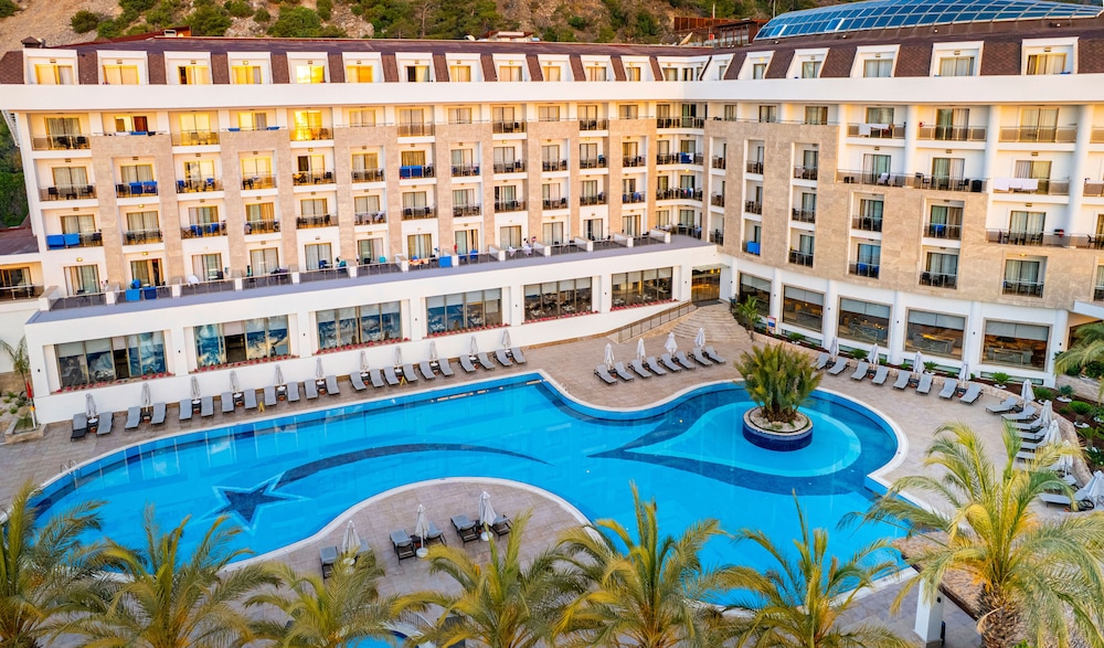 Sunland Resort Beldibi - All inclusive — Swimming pool in Kemer
