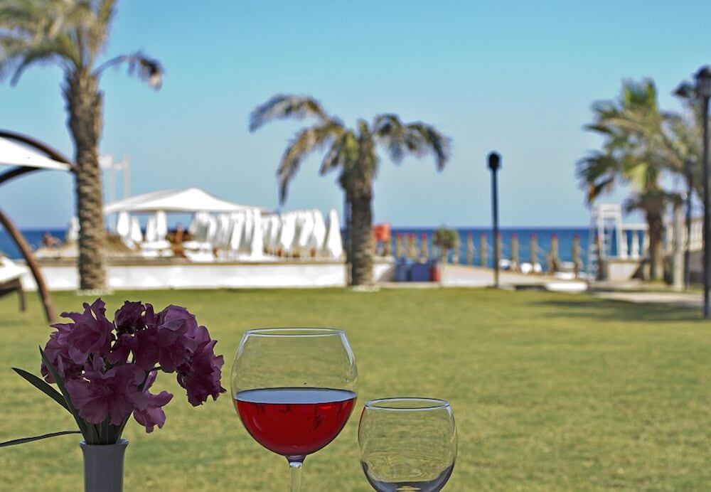 Sunland Resort Beldibi - All inclusive — Restaurant & bars in Kemer
