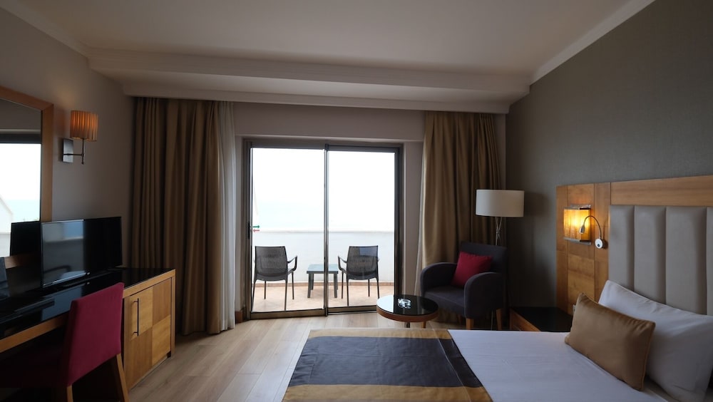 Sunland Resort Beldibi - All inclusive — Hotel rooms in Kemer