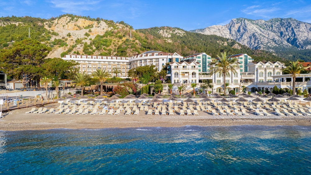 Sunland Resort Beldibi - All inclusive — Beach in Kemer