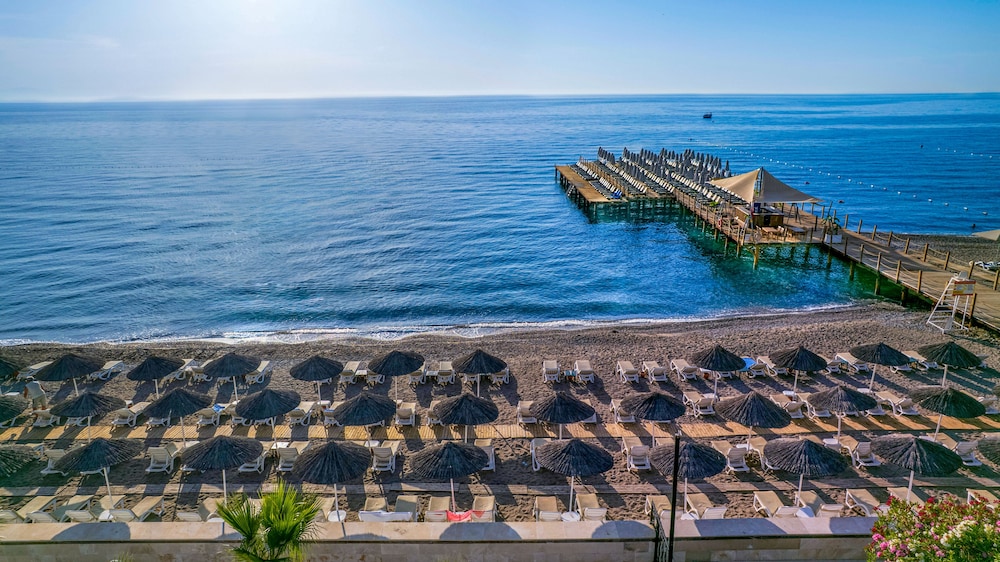 Sunland Resort Beldibi - All inclusive — Beach in Kemer
