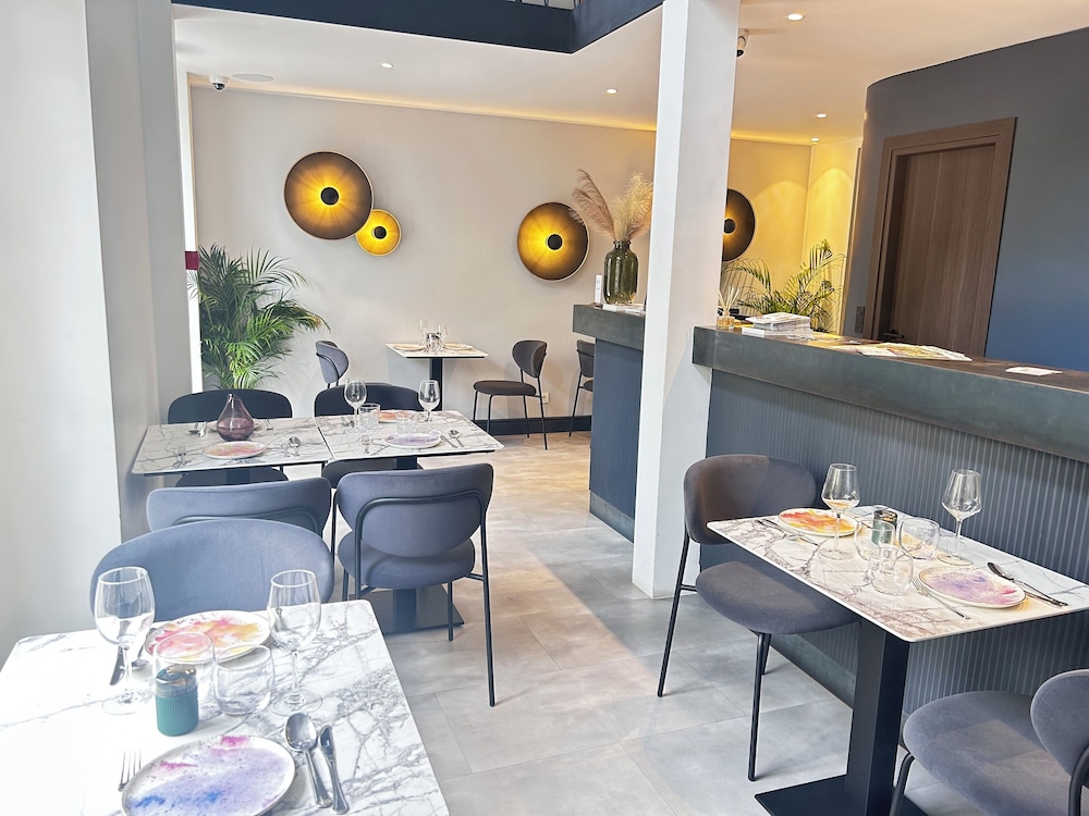 Doma Zagreb — Restaurant & bars in Zagreb, Zagreb (city)