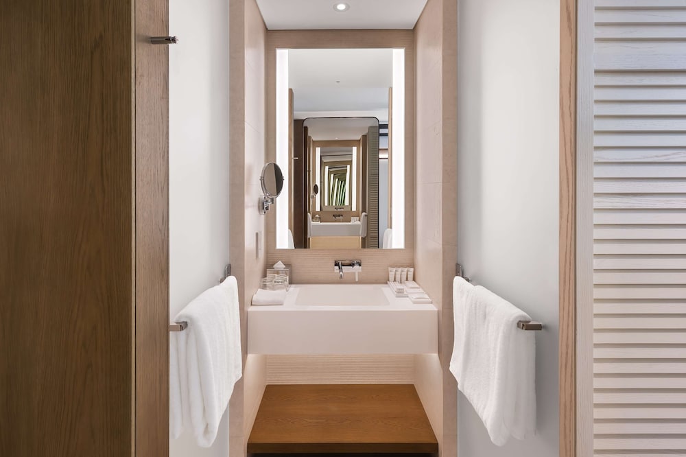 Radisson Beach Resort Palm Jumeirah — Hotel rooms in Dubai