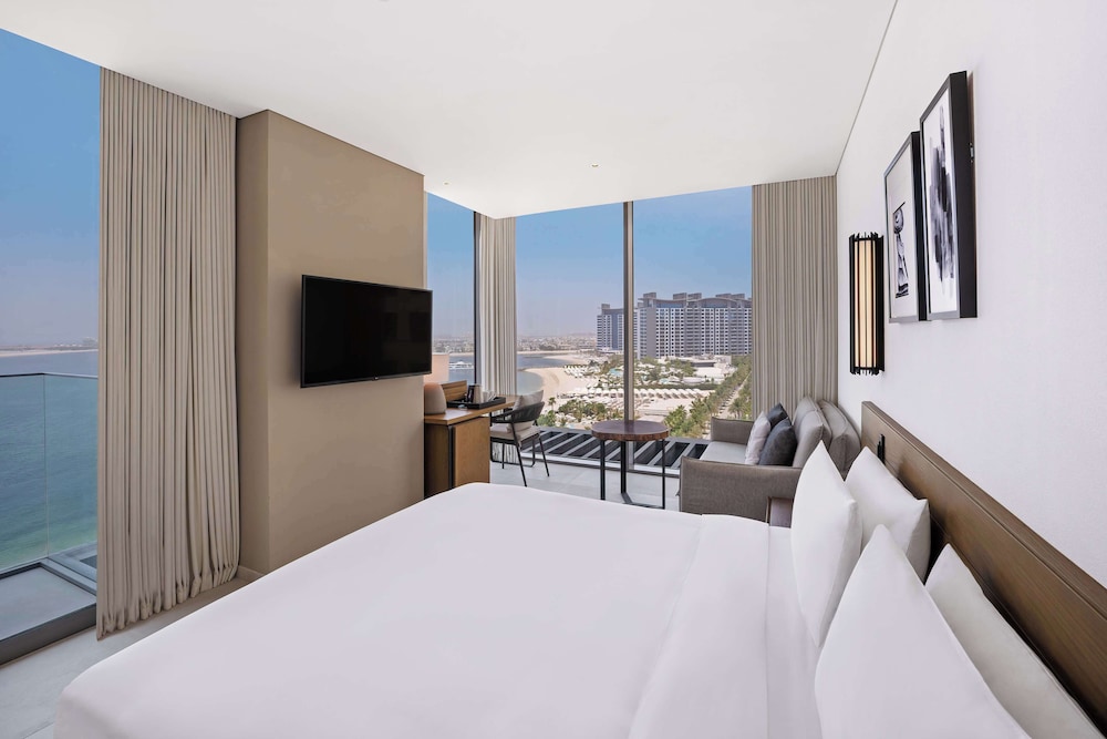 Radisson Beach Resort Palm Jumeirah — Hotel rooms in Dubai
