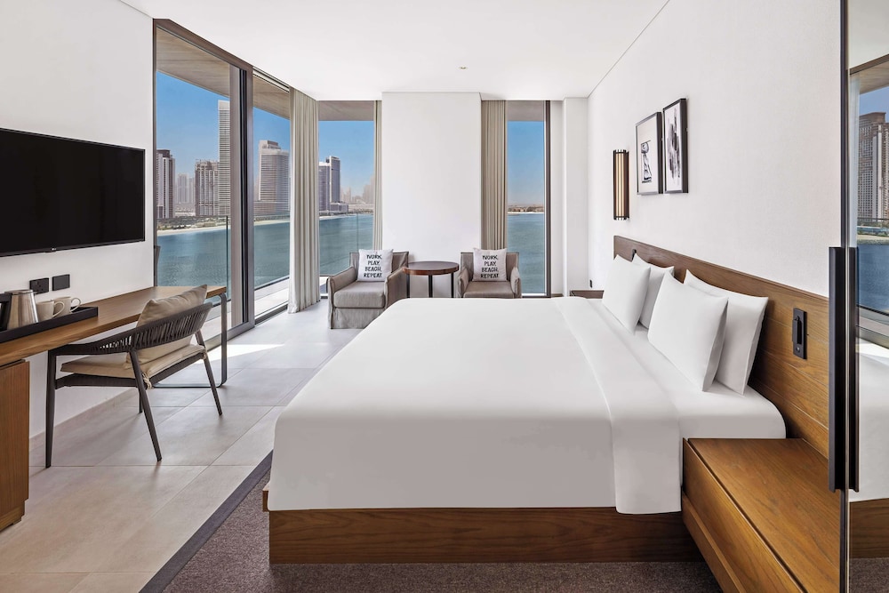 Radisson Beach Resort Palm Jumeirah — Hotel rooms in Dubai