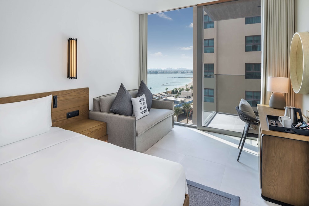 Radisson Beach Resort Palm Jumeirah — Hotel rooms in Dubai