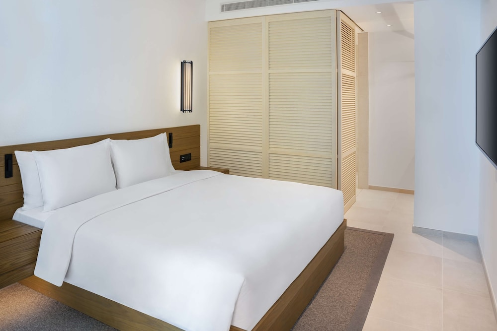 Radisson Beach Resort Palm Jumeirah — Hotel rooms in Dubai