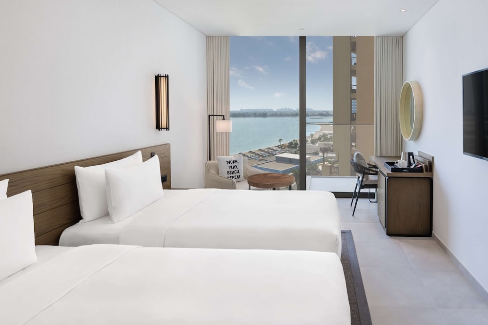 Radisson Beach Resort Palm Jumeirah — Hotel rooms in Dubai
