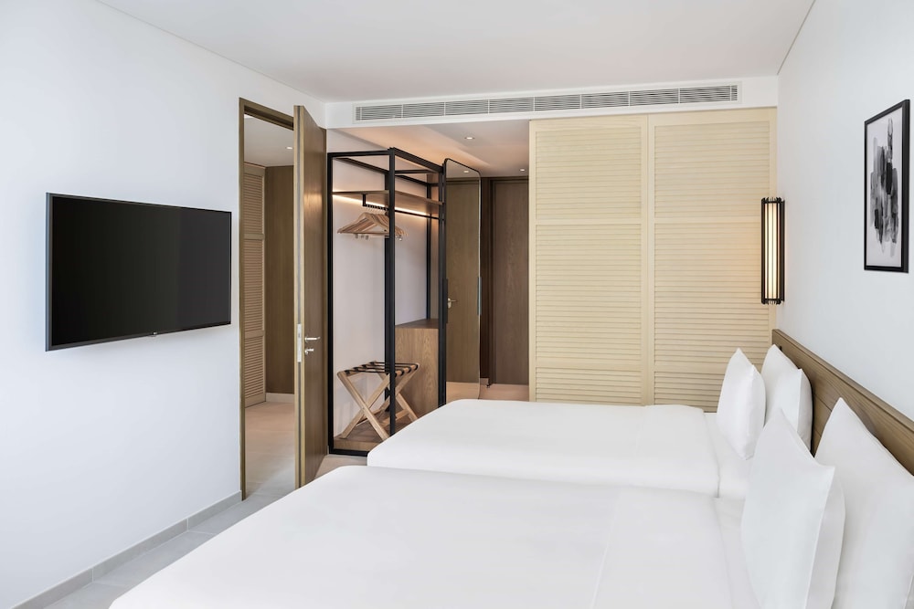 Radisson Beach Resort Palm Jumeirah — Hotel rooms in Dubai