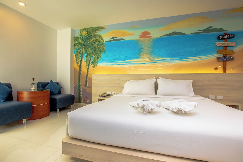 Flipper House Hotel — Hotel rooms in Pattaya, Chonburi