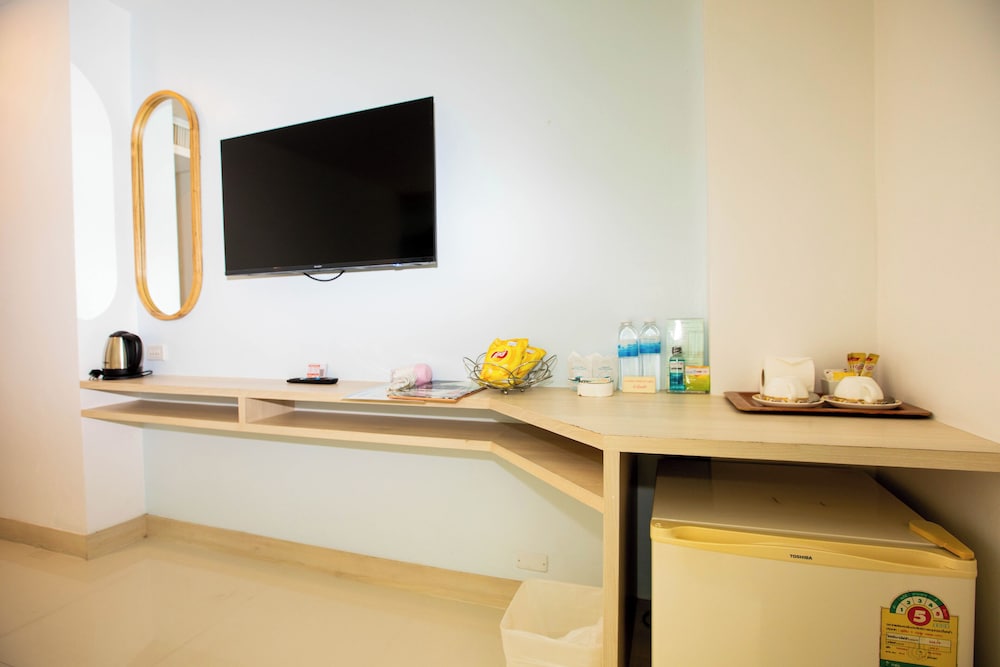 Flipper House Hotel — Hotel rooms in Pattaya, Chonburi