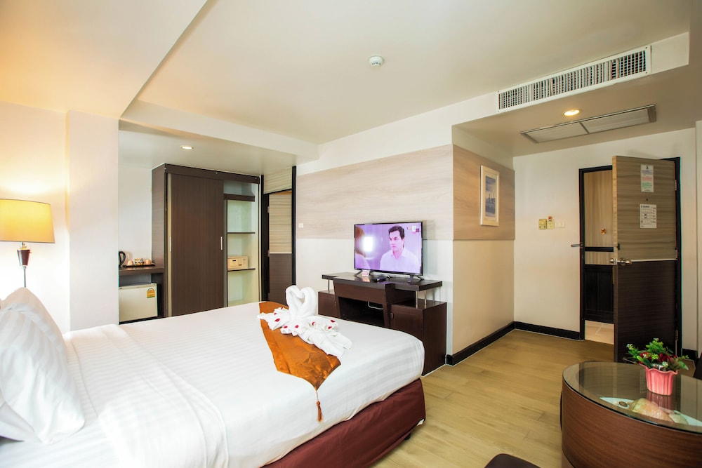 Flipper House Hotel — Hotel rooms in Pattaya, Chonburi