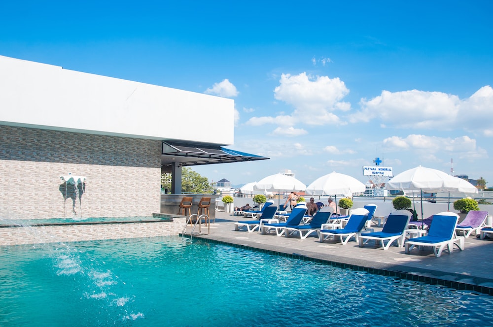 Flipper House Hotel — Main photo in Pattaya, Chonburi