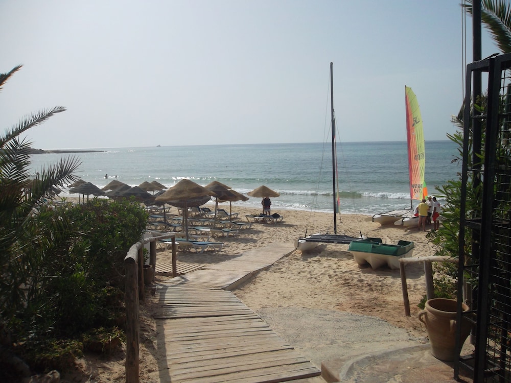 Hotel Aziza Thalasso Golf - Adults Only (à partir de 16 ans) — Beach in Hammamet, Nabeul
