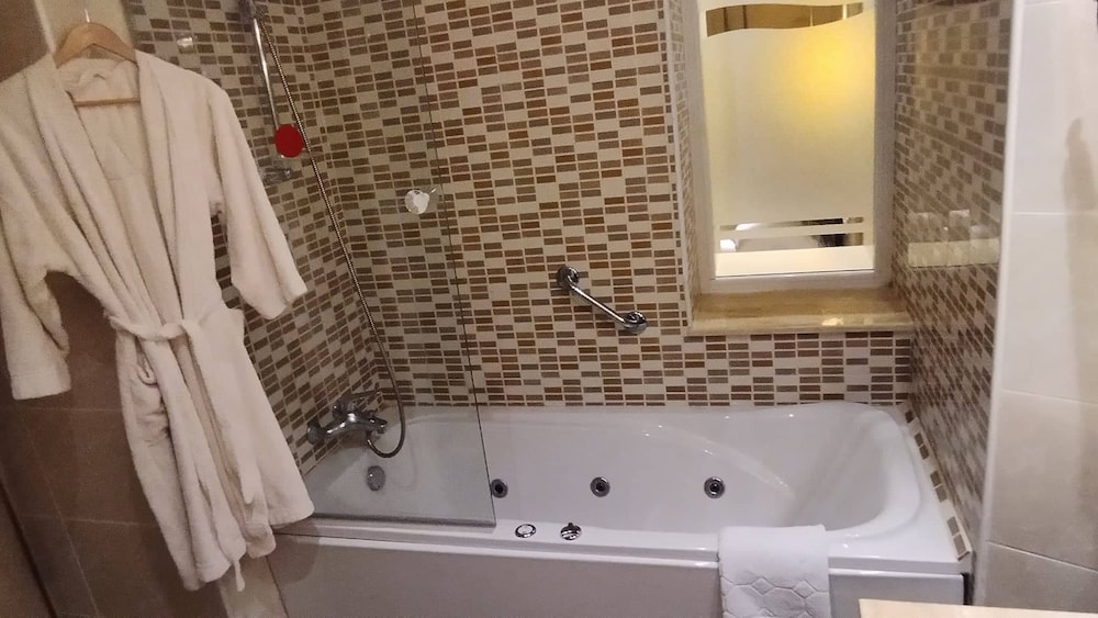 Hotel Aziza Thalasso Golf - Adults Only (à partir de 16 ans) — Hotel rooms in Hammamet, Nabeul