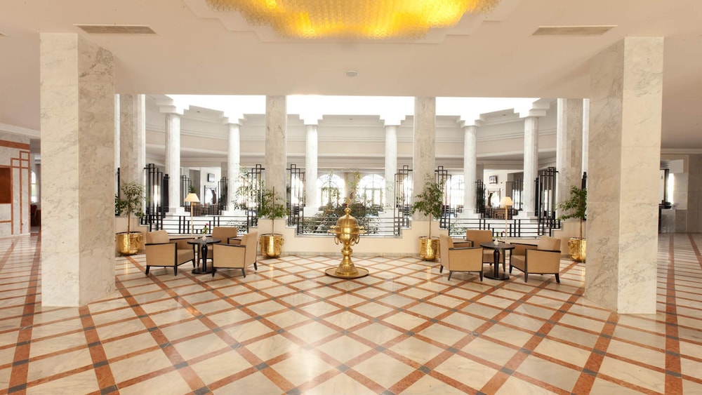 Hotel Aziza Thalasso Golf - Adults Only (à partir de 16 ans) — Hotel building in Hammamet, Nabeul