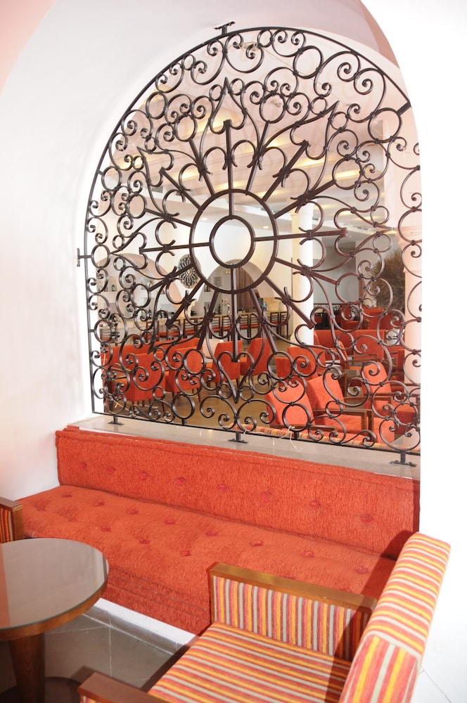 Hotel Menara — Restaurant in Hammamet, Nabeul