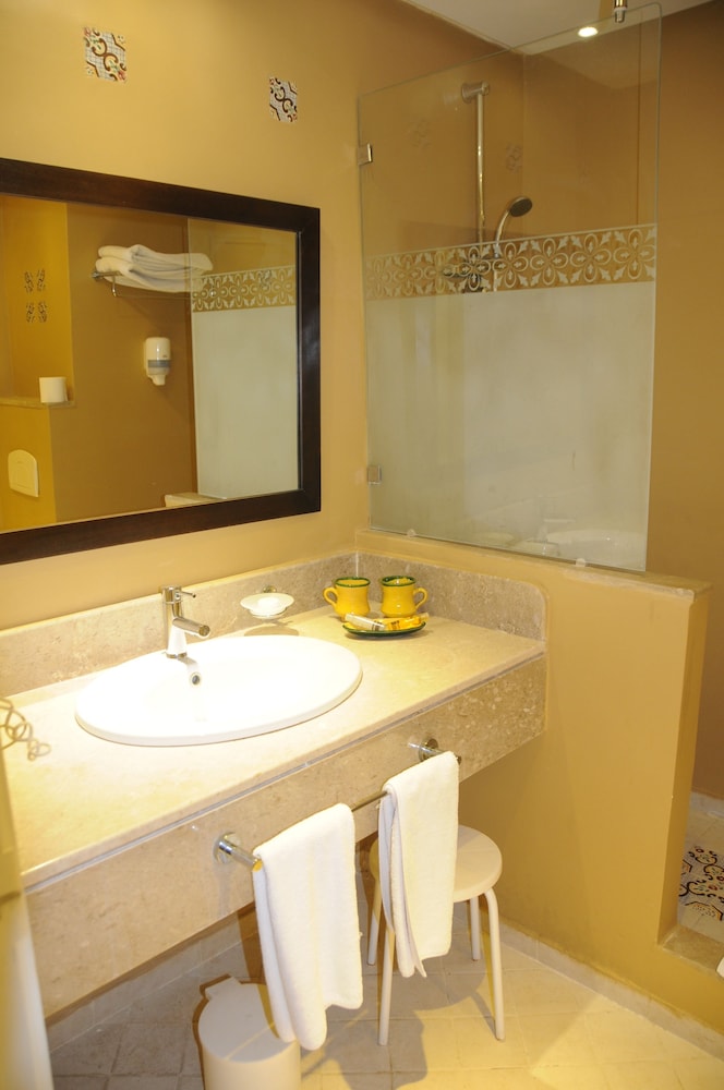 Hotel Menara — Rooms in Hammamet, Nabeul