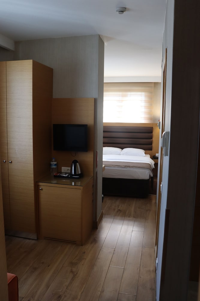 Riva Hotel Taksim - zdjęcie 5