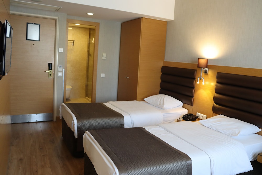 Riva Hotel Taksim - zdjęcie 4