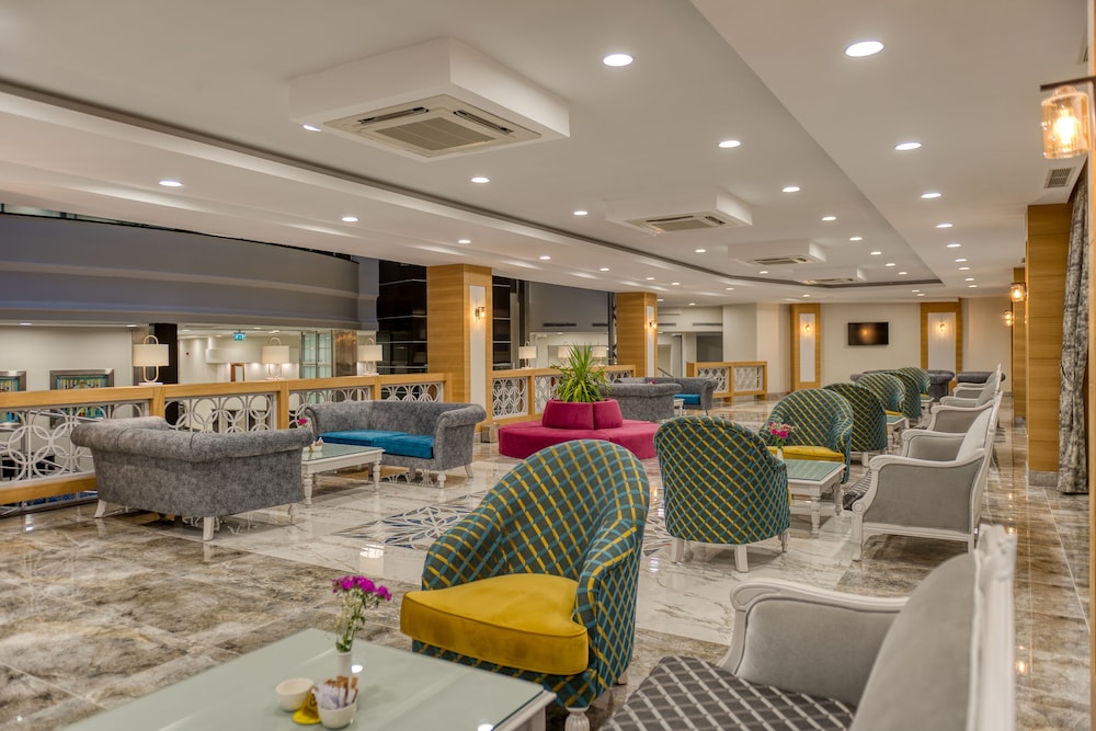 Sealife Kemer Resort Hotel - All inclusive — Hotel building in Kemer