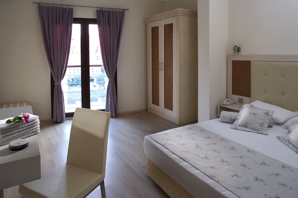 Club Anastasia Hotel — Hotel rooms in Marmaris, Mugla