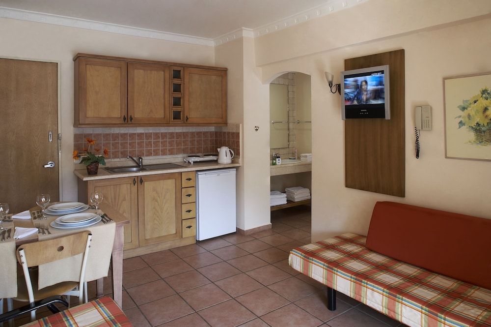Club Anastasia Hotel — Hotel rooms in Marmaris, Mugla