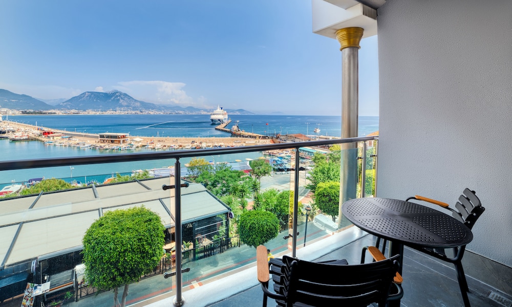 Numa Port Hotel — Hotel rooms in Alanya