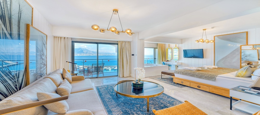 Numa Port Hotel — Hotel rooms in Alanya