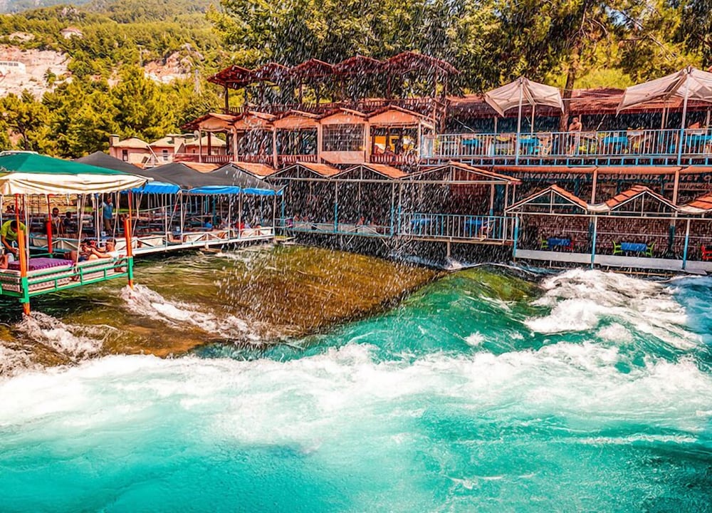 Numa Port Hotel — Restaurant & bars in Alanya
