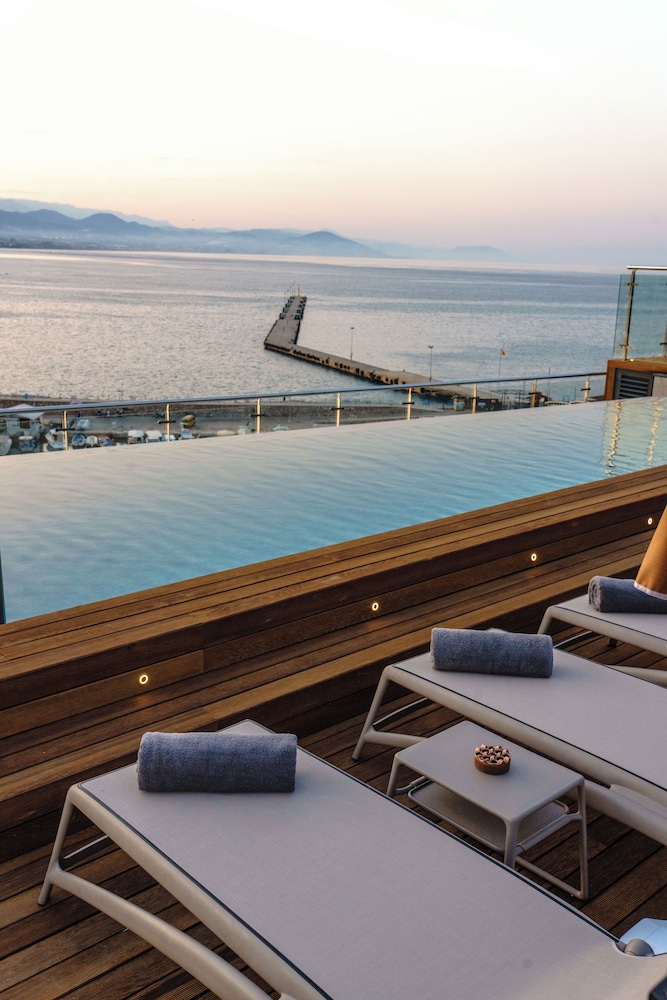 Numa Port Hotel — Swimming pool in Alanya