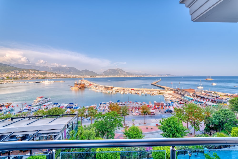 Numa Port Hotel — Attractions in the area in Alanya