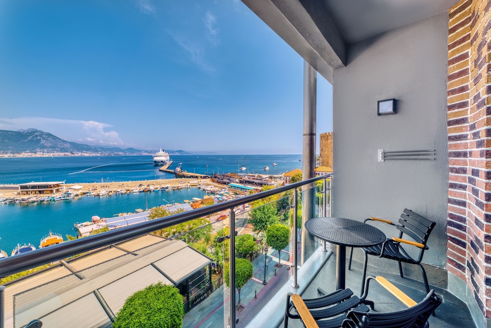 Numa Port Hotel — Hotel rooms in Alanya
